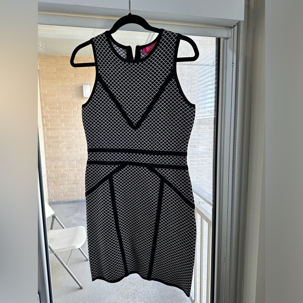Catherine Malandrino Black and white sheath bandage dress  size Small